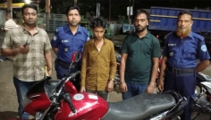 নোয়াখালীতে দুই চোরাই মোটরসাইকেলসহ গ্রেপ্তার ২