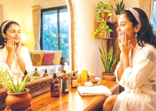 গরমে ত্বকের সংক্রমণ রোধে ঘরোয়া প্যাক