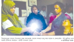 মোবাইল ফোনের আলোয় চলে চিকিৎসা, রাতে ভুতুড়ে পরিবেশ   