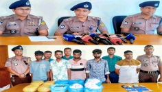 রাজশাহী মহানগরীতে আরএমপি’র সাঁড়াশি অভিযান: বিপুল পরিমানে মাদকসহ আটক-৫
