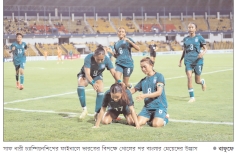 হ্যাটট্রিকের স্বপ্নভঙ্গ বাংলাদেশের, সাফের মুকুট ভারতের