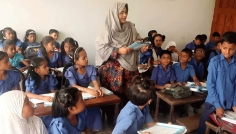 লম্বা ছুটি শেষে শ্রেণিকক্ষে ফিরল শিক্ষার্থীরা