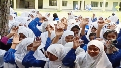 জামিনে মুক্তি স্কুলের প্রধান শিক্ষক, ক্লাস বর্জন করে শিক্ষার্থীদের প্রতিবাদ