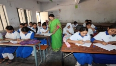 প্রাথমিক বিদ্যালয়ে ফিরছে পরীক্ষা ফি, কোন শ্রেণিতে কত?  