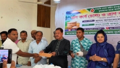 প্রতিশ্রুতি অনুযায়ী ক্ষতিগ্রস্ত কৃষকদের পাশে দাঁড়িয়েছে সরকার : জালাল উদ্দিন এমপি