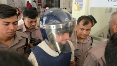 প্রতারণার মামলায় তৌহিদ আফ্রিদিকে গ্রেপ্তার দেখালেন আদালত