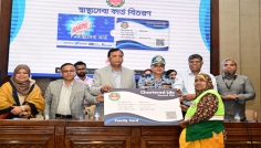 এক হাজার পরিচ্ছন্নতাকর্মীকে স্বাস্থ্য কার্ড দিলো ডিএসসিসি