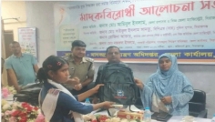 সিরাজগঞ্জে মাদকবিরোধী সভা ও শিক্ষার্থীদের মাঝে স্কুল ব্যাগ বিতরণ