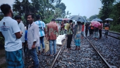 চুয়াডাঙ্গায় ট্রেনে কাটা পড়ে দু`বন্ধু নিহত, আহত অপরজন