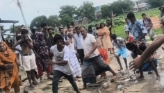 দৌলতদিয়ায় অভিযান চলাকালে হাতকড়াসহ মাদক কারবারি ছিনতাই