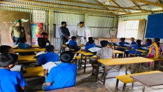 ঝিনাইগাতীতে আকস্মিক বিদ্যালয় পরিদর্শনে ইউএনও