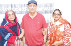 প্রথমবার একসঙ্গে দিলারা জামান আবুল হায়াত ও ডলি জহুর