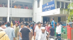 লক্ষ্মীপুরে তিন মেয়েসহ মাকে কুপিয়ে হত্যা    