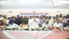 কর্মপরিকল্পনা প্রণয়নে স্থানীয় কৃষকদের সম্পৃক্ত করার নির্দেশ শ্রমমন্ত্রীর