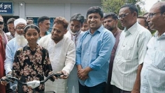 সিরাজগঞ্জের ক্ষুদ্র নৃ-গোষ্ঠীর ৪১ শিক্ষার্থীদের মাঝে বাইসাইকেল বিতরণ