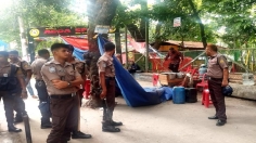 ধানমন্ডি লেকে অবৈধ স্থাপনা অপসারণ, জরিমানা
