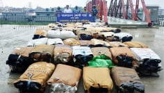 নারায়ণগঞ্জে বিপুল পরিমাণ নিষিদ্ধ পলিথিন জব্দ