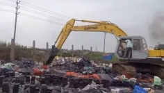 সাভারের ভাকুর্তায় সীসা পোড়ানো তিনটি খোলা ভাট্টি উচ্ছেদ করেছে পরিবেশ অধিদপ্তর