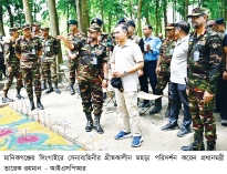 সেনাবাহিনীর গ্রীষ্মকালীন মহড়ায় প্রধানমন্ত্রী