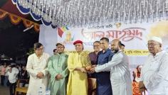 ‘সোনালী কাবিন পদক’ পেলেন কবি আব্দুল হাই সিকদার