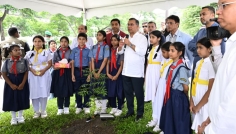 দেশটাকে আরো সবুজ করে গড়ে তুলতে হবে : প্রধানমন্ত্রী