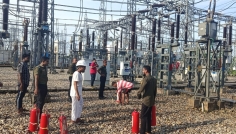 খুলনায় অগ্নিকাণ্ড: আনসারের তৎপরতায় এড়ানো গেল বড় দুর্ঘটনা
