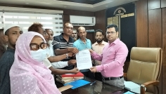 ২ দফা দাবিতে বাগমারায় শাখা ডাকঘর কর্মচারীদের স্মারকলিপি