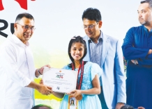 বেড়বাড়ী থেকে জাতীয় মঞ্চে লোকগীতির সুরে দেশজয় অনয়ার