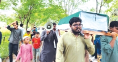 জুলাই গণহত্যার বিচার দাবিতে কুবি ছাত্রশক্তির কফিন মিছিল