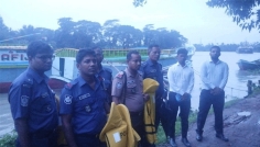 অবৈধ বালু উত্তোলন ও পরিবহনের বিরুদ্ধে ঝালকাঠি জেলা প্রশাসনের অভিযান