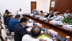 সারাদেশে ‘ফ্যামিলি কার্ড’ সম্প্রসারণের নির্দেশ প্রধানমন্ত্রীর