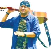 হুমায়ূন আহমেদের স্মরণে টুটুলের নতুন গান