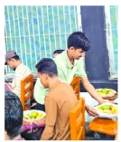 বৃষ্টি উপেক্ষা করেই ঢাবিতে পালিত হলো ফল উৎসব