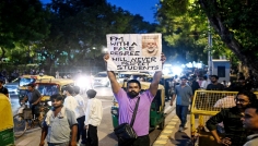 ভারতে ক্ষুব্ধ তরুণদের হাতে মার খাচ্ছে ‘গোদি মিডিয়ার’ সাংবাদিকরা