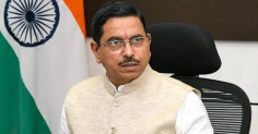 ভারতের নতুন কেন্দ্রীয় শিক্ষামন্ত্রী প্রহ্লাদ জোশী