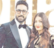 বিচ্ছেদের গুঞ্জনের মধ্যেই নিউইয়র্কে একসঙ্গে অভিষেক-ঐশ্বরিয়া   