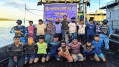 বাঁশখালীতে আর্টিসানাল ট্রলিং বোট, জাল ও সামুদ্রিক মাছসহ ১৬ জনকে আটক