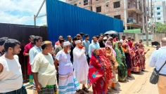 ডেমরায় জিপসাম কারখানা বন্ধে বিক্ষোভ