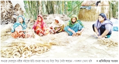 দইয়ের বিড়া তৈরিতে স্বাবলম্বী প্রান্তিক নারী  