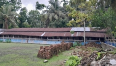 ফুটো দিয়ে বৃষ্টি পড়ে গরমে অতিষ্ট: কাউখালীতে ভবন সংকটে নষ্ট হচ্ছে শিক্ষার পরিবেশ